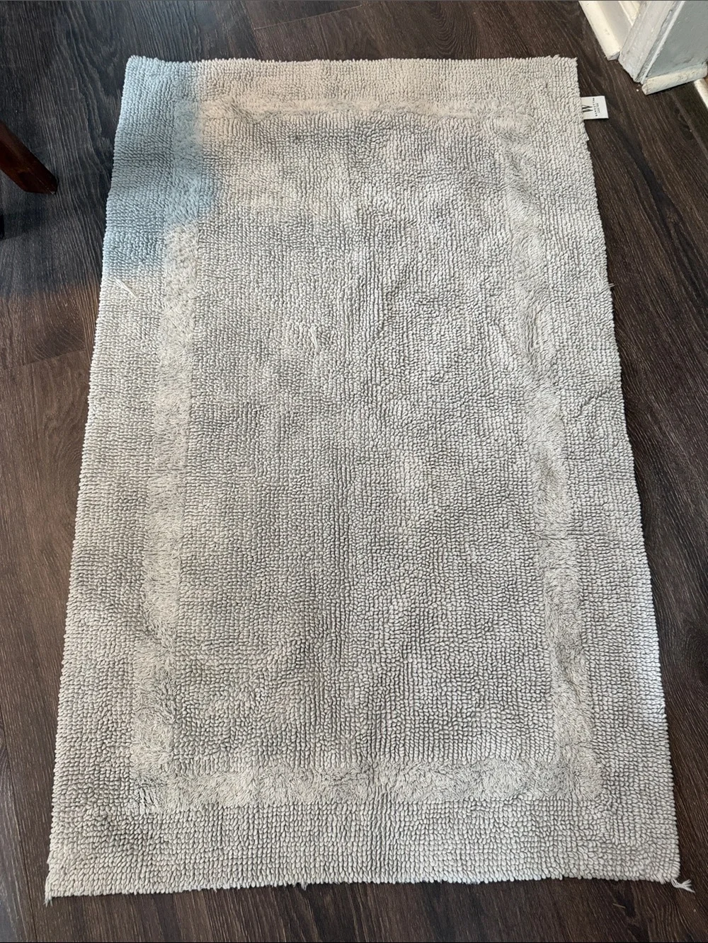 EUC Wamsutta 48x30 Bath Rug